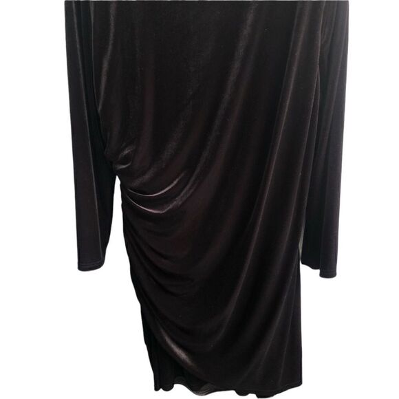 NWT ALEX MARIE Women’s Plus Draped Black Velvet Knee Length Dress Size: 20W - Picture 3 of 4